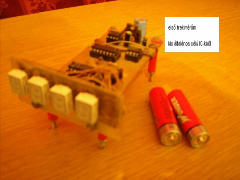 Első frekimérőm (3 db kis CMOS IC-vel)