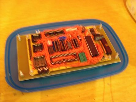 Univerzális mindenttudó égető (8051; AVR; GAL; 27xxxx; 28xxxx; 29xxxx; 24xxxx; 25xxxx; 57xxxx; 93xx)